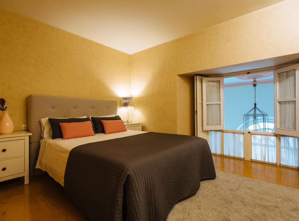 Pajaritos Suite Apartment - Private Parking Included 塞维利亚 外观 照片